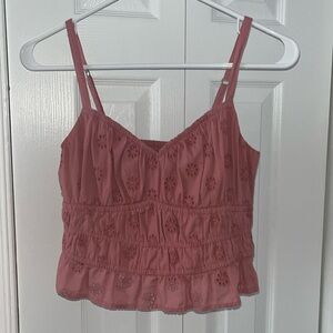 cute Hollister tank size small good condition barely worn